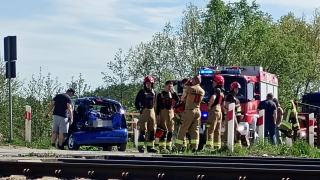 Zderzenie pociągu z samochodem. Ruch wstrzymany na trasie Opole Groszowice - Tarnów Opolski