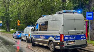 Skupiony na driftowaniu, nie zauważył jadących za nim policjantów