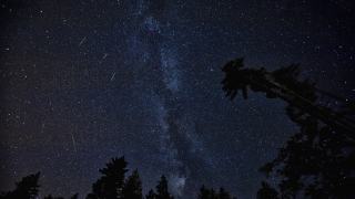 Nawet 100 meteorów na godzinę. Kiedy oglądać Perseidy?