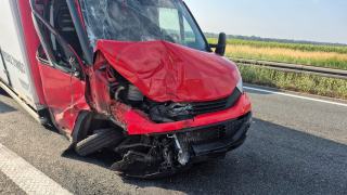 Groźnie wygladające zdarzenie na A4. Aż cud, że nikomu nic się nie stało
