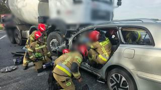 Wypadek na DK94 w Strzelcach Opolskich. Jedna osoba ranna. Droga zablokowana 