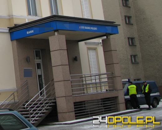 Pijane kobiety napadły na bank
