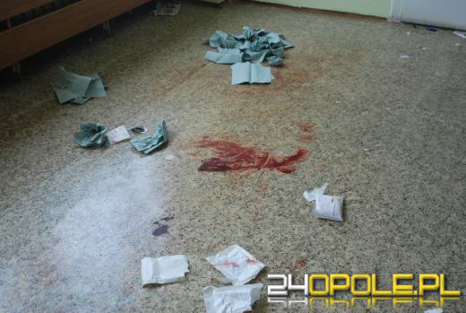 Student dźgnął nożem wykładowcę