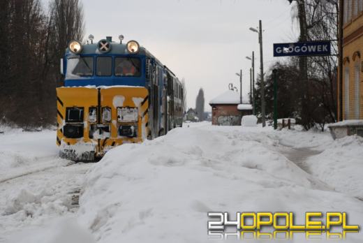 Pociągi utknęły w zaspie