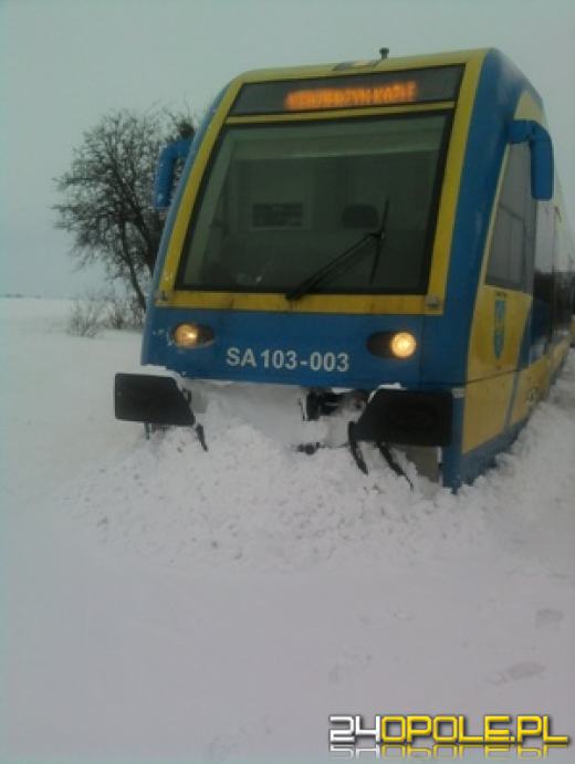 Pociągi utknęły w zaspie