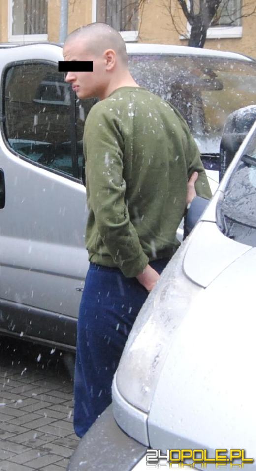 18-latek napadł z nożem na taksówkarza