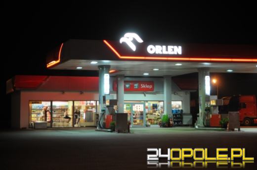 Kibice Legii okradli stację benzynową