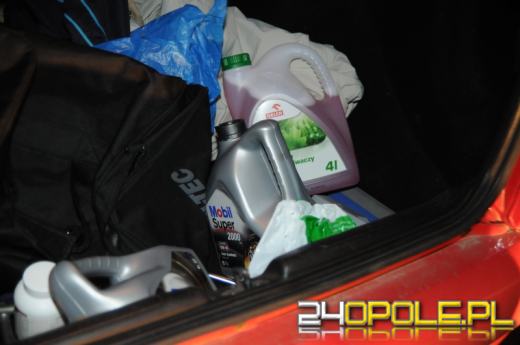 Kibice Legii okradli stację benzynową