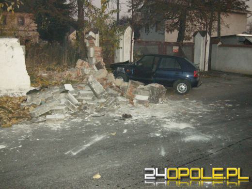 Trzy osoby ranne w wypadku skody