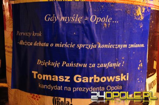 Wojna plakatowa na finiszu kampanii