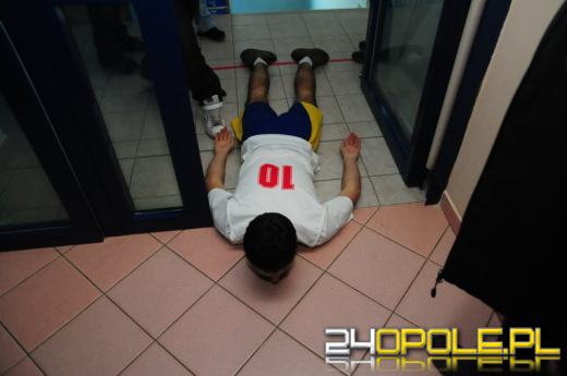 Jedenaście pięter po schodach w 44 sekundy