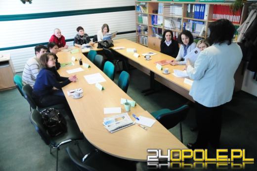 Coraz więcej bezrobotnych z wyższym wykształceniem