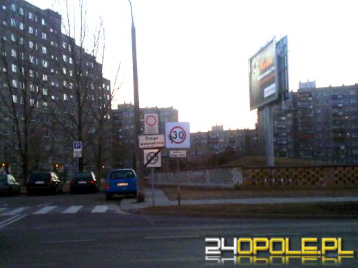 Chuligański wybryk na osiedlowym parkingu