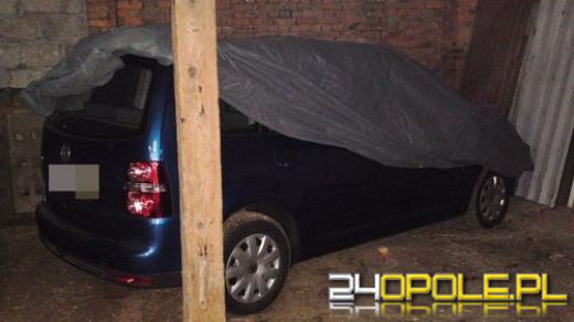 Kradzione niemieckie auta znalezione w "dziupli"