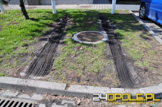 Mniej miejsc parkingowych przy uniwersytecie