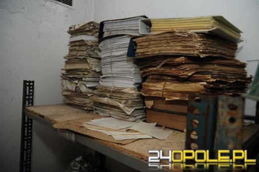 Skandal. Setki porozrzucanych dokumentów z danymi osobowymi.