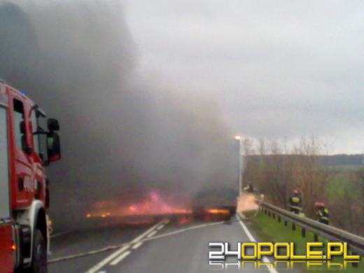 Ciężarówka zapaliła się podczas jazdy