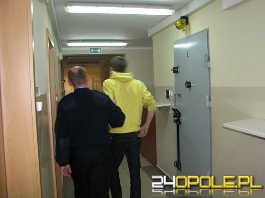 Ukradli paliwo z baku ciężarówki