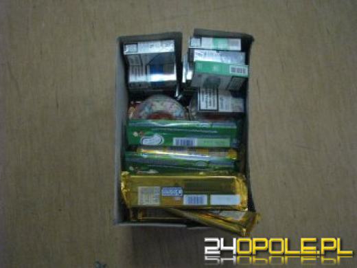 Kompletnie pijani mężczyźni włamali się do sklepu