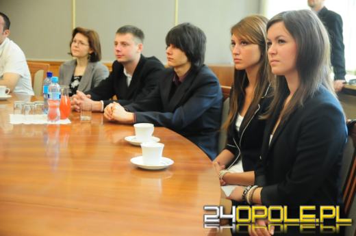 Opolscy uczniowie z poselskimi mandatami