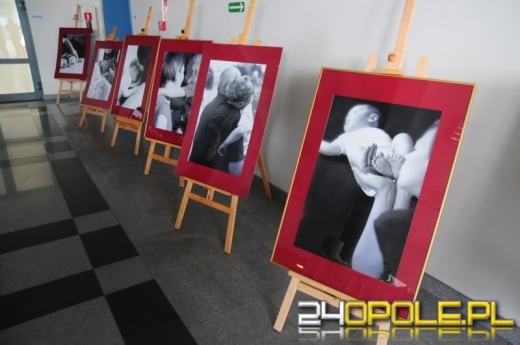 Ruszyła kampania „Dotyk, który boli”