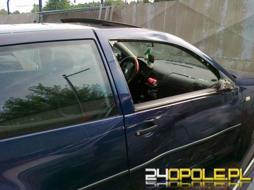 Golf zderzył się z motorowerem, nie żyje 14-latek