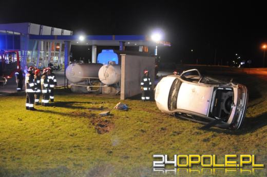 Uderzył w zbiornik z gazem i uciekł