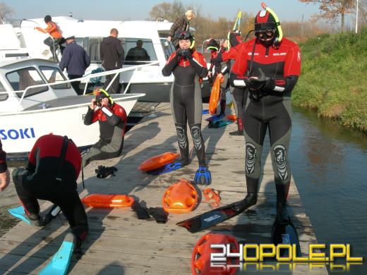 Morsy z Kędzierzyna-Koźla chcą przepłynąć Odrę wpław