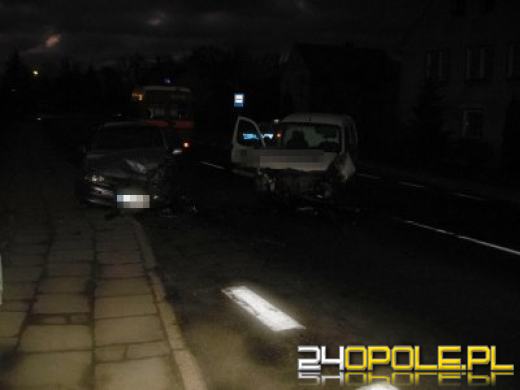 30-letni kierowca ranny w wypadku pod Nysą