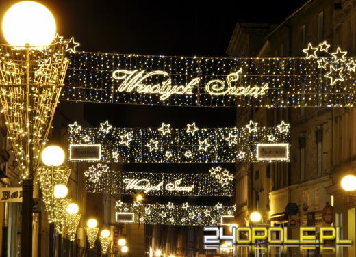 Brzeg rozświetlony 40 tysiącami lampek