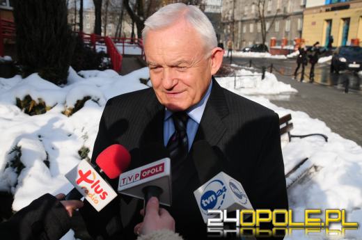 Leszek Miller w Opolu. Radni biją na alarm