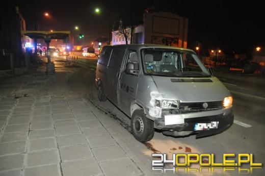 Zderzenie na skrzyżowaniu - trzy osoby w szpitalu