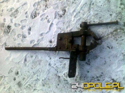 Ukradli imadło i sprzedali je na złom