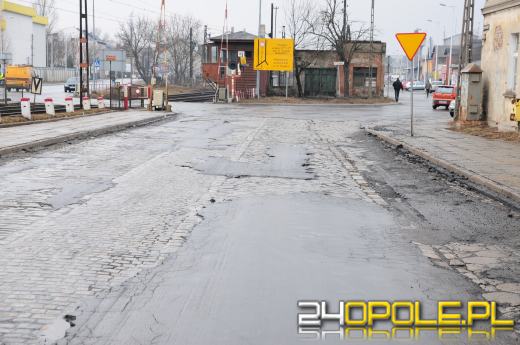 Aleja Przyjaźni jak poligon. Remontu jeszcze długo nie będzie