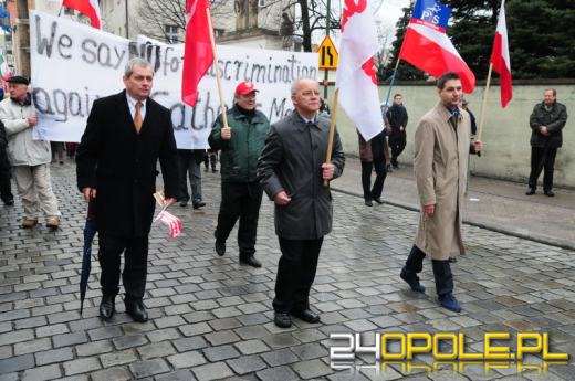 Opolska prawica w obronie TV Trwam. Z podziałami w tle
