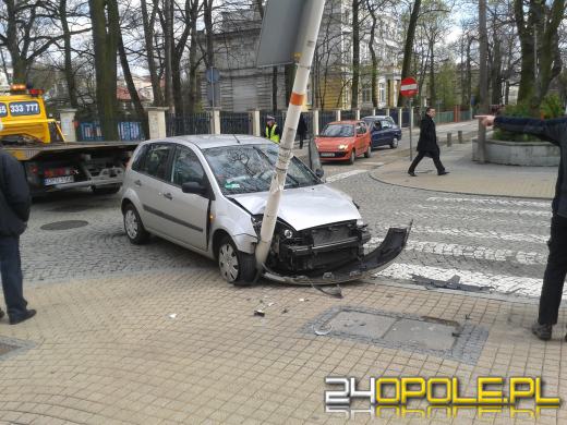 Zderzenie dwóch fordów na Pasiece