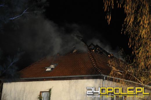Płonie dom jednorodzinny w Przysieczy