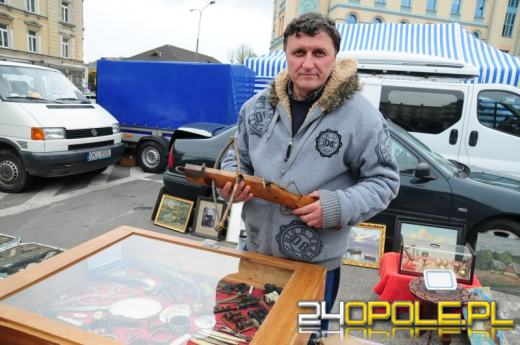 Giełda staroci przyciągnęła tłumy