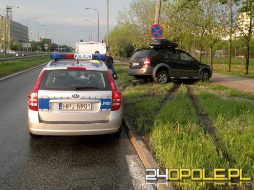 36-latka wjechała samochodem w latarnię