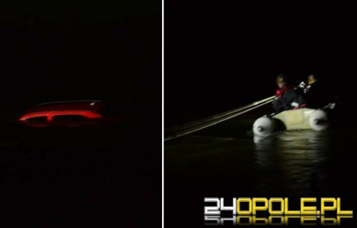 Pijany wjechał samochodem do rzeki