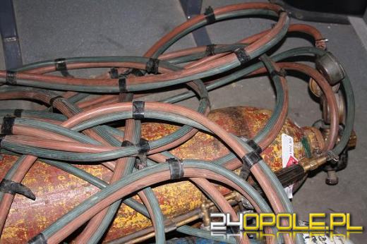 Złodzieje złomu zatrzymani na gorącym uczynku