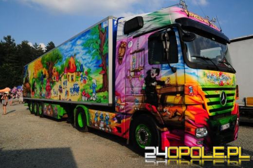 Ponad 200 pięknych ciężarówek pod Opolem. Tłumy oglądających