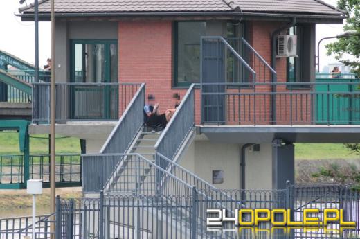 19-latek chciał skoczyć do Odry