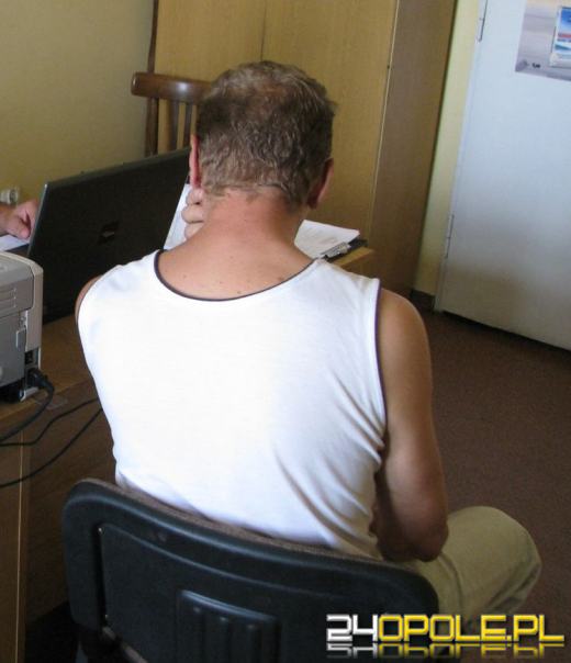 Po pijaku okradli sklep. Wpadli kilkanaście minut później