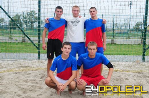 W piłkę nożną można grać także na piasku