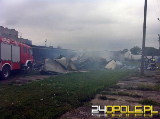 Pożar hurtowni warzyw w Strzelcach Opolskich