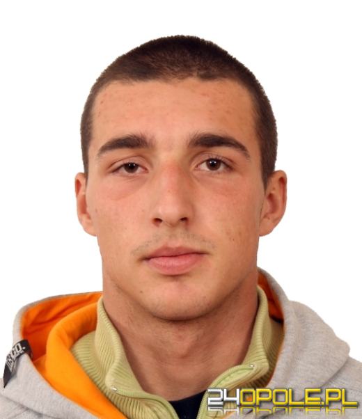 Zatrzymano dwóch mężczyzn, podejrzanych o napad na kantor. Trzeci nadal poszukiwany