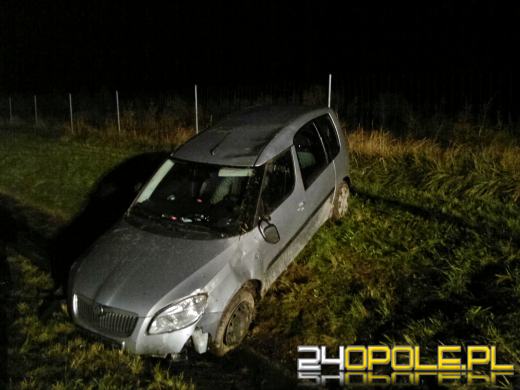 Wypadek na autostradzie, dwie kobiety trafiły do szpitala