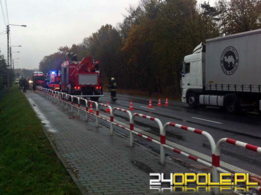 W Walidrogach bus wjechał w traktor