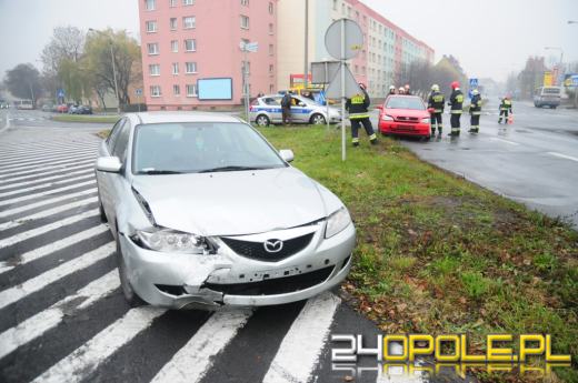 Zderzenie na skrzyżowaniu ulicy Armii Krajowej i Fabrycznej